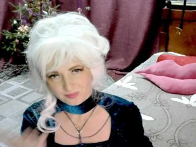 Live sex webcam photo for KatrinExcite #290332872
