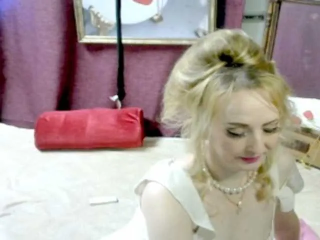 Live sex webcam photo for KatrinExcite #290434090