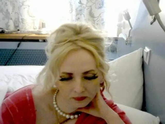 Live sex webcam photo for KatrinExcite #290629003