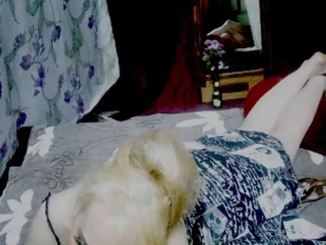 Live sex webcam photo for KatrinExcite #291470398