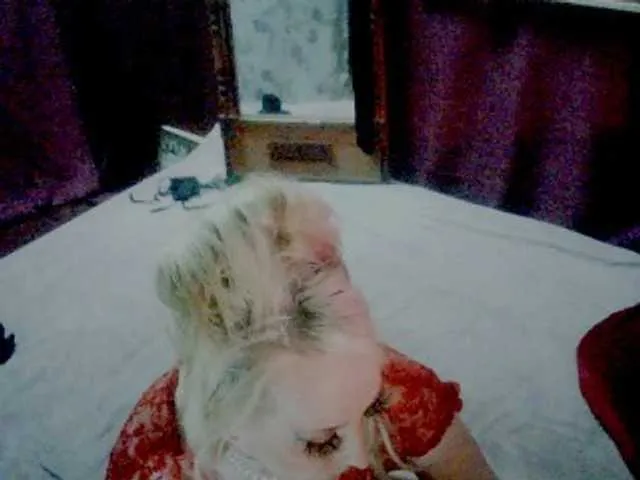 Live sex webcam photo for KatrinExcite #291652619