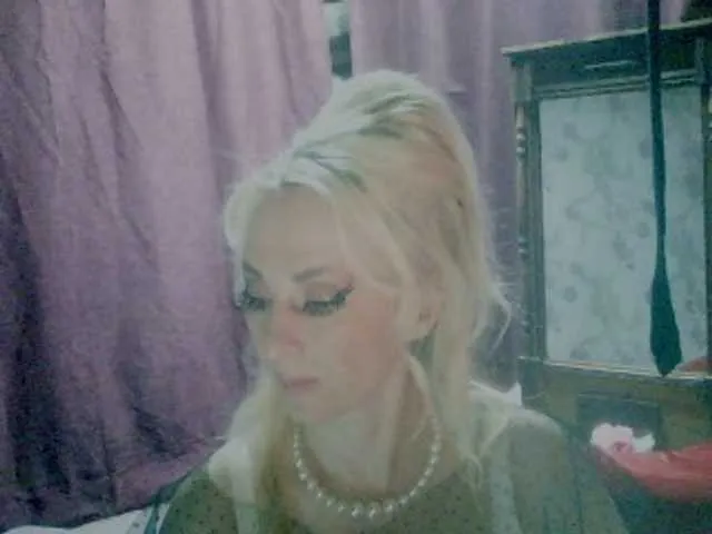 Live sex webcam photo for KatrinExcite #291697822