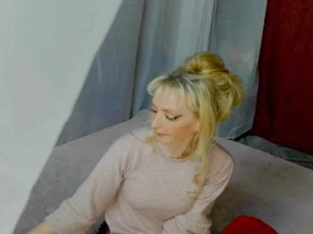 Live sex webcam photo for KatrinExcite #292003376