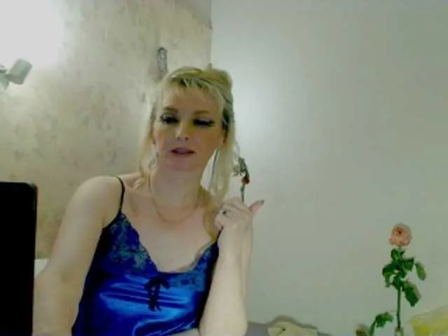 Live sex webcam photo for KatrinExcite #292287162