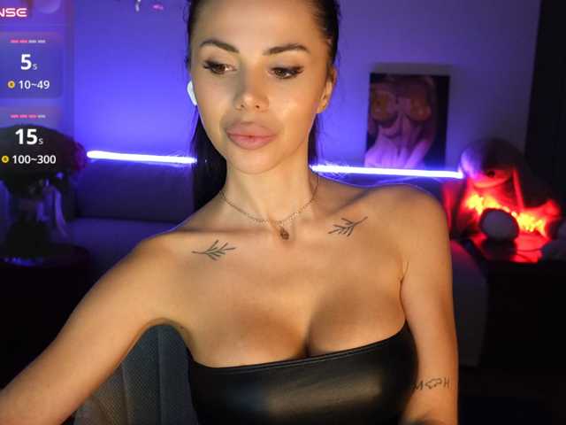 Live sex webcam photo for KatrinMoreno #294340787