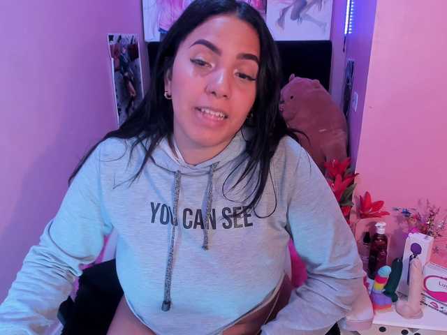 Live sex webcam photo for KatrinaXX #273114873