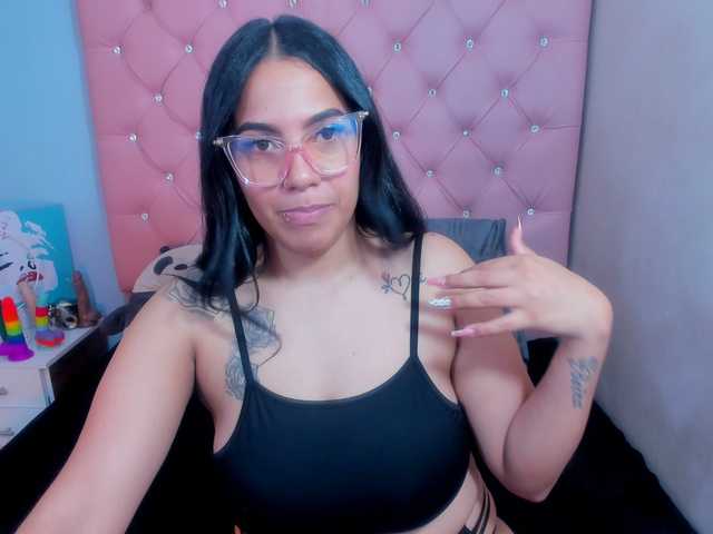 Live sex webcam photo for KatrinaXX #273938829