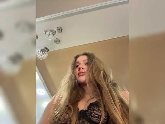 Live sex webcam photo for KatrineStorm #294021571