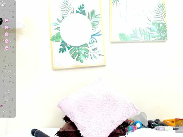 Live sex webcam photo for Katryn-prietto #277684874