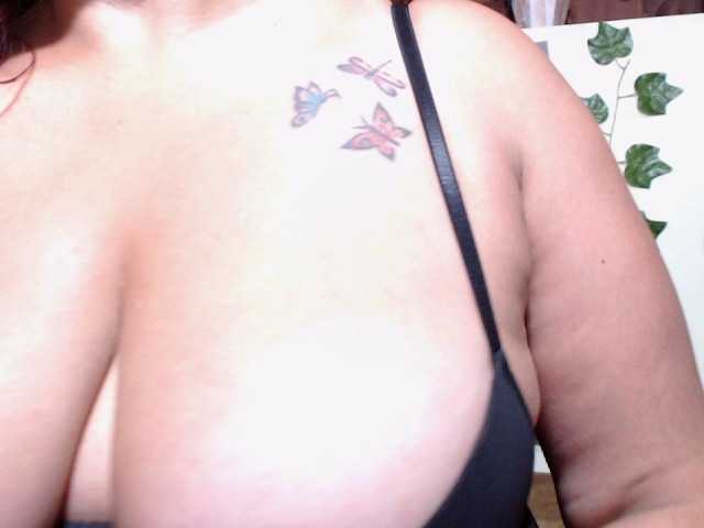 Live sex webcam photo for KattaHorny #271734411