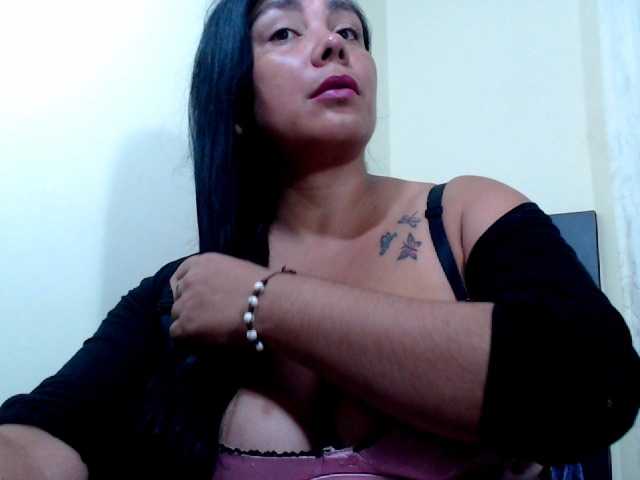 Live sex webcam photo for KattaHorny #272343358