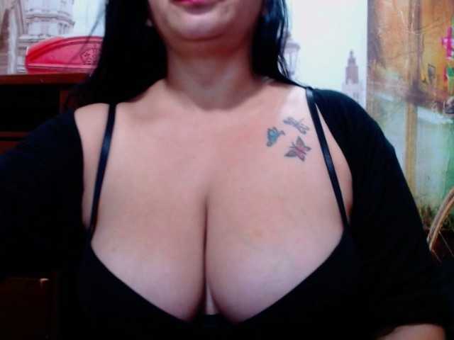 Live sex webcam photo for KattaHorny #273393936