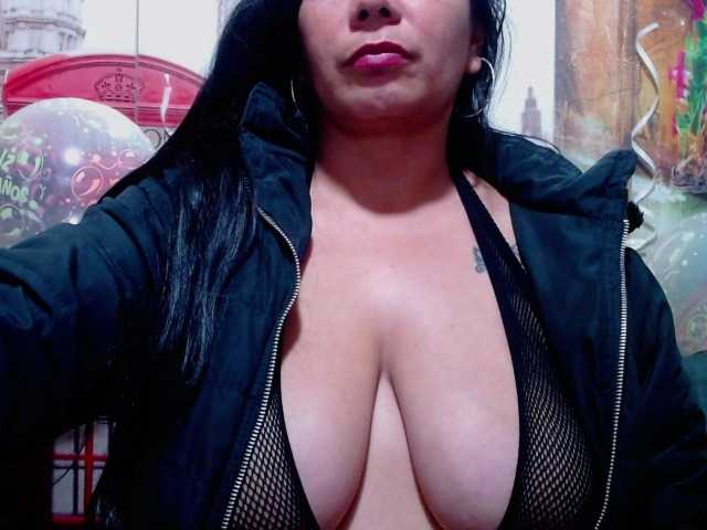 Live sex webcam photo for KattaHorny #274345073