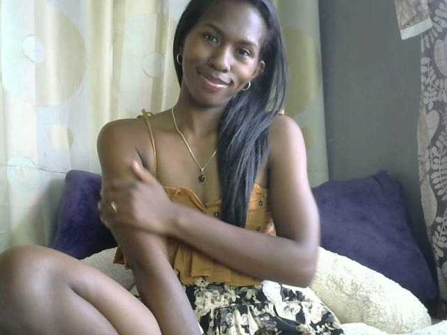 Live sex webcam photo for Katty-12 #276794703