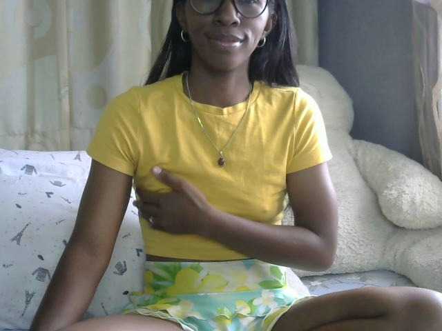 Live sex webcam photo for Katty-12 #277122606