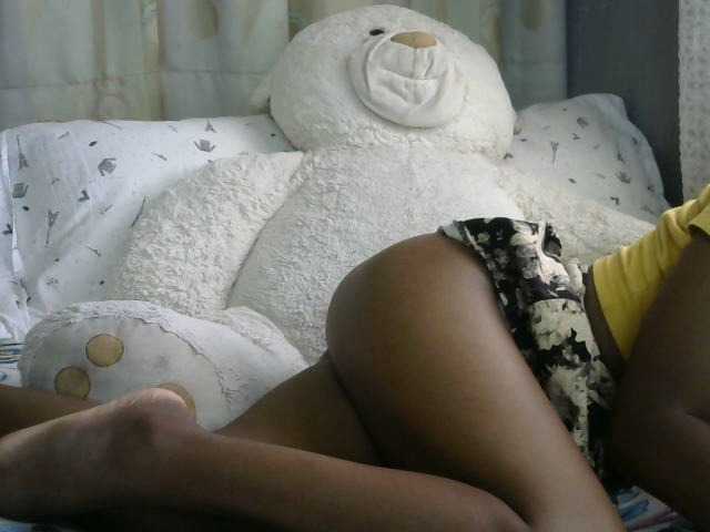 Live sex webcam photo for Katty-12 #277145701