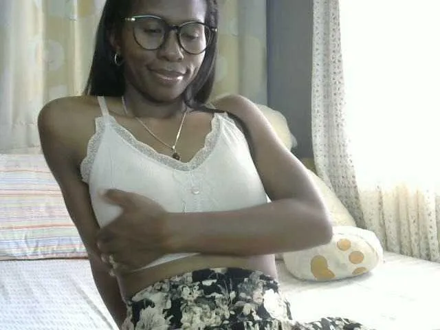 Live sex webcam photo for Katty-12 #277236080