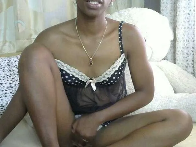 Live sex webcam photo for Katty-12 #277310392