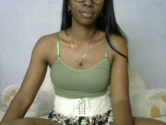 Live sex webcam photo for Katty-12 #277319371