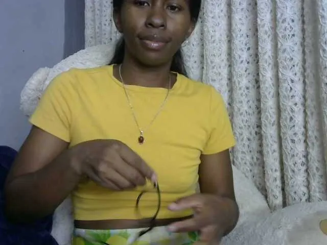 Live sex webcam photo for Katty-12 #277381898