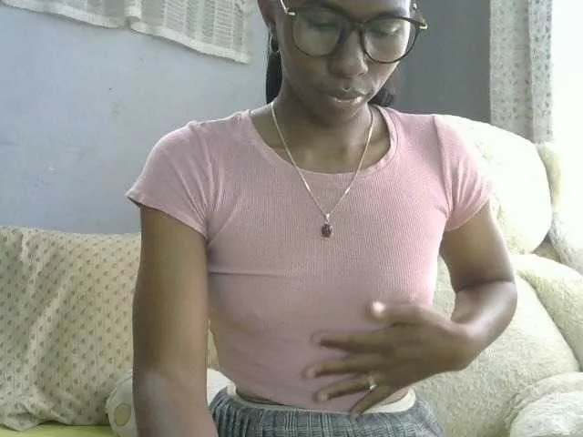 Live sex webcam photo for Katty-12 #277405353