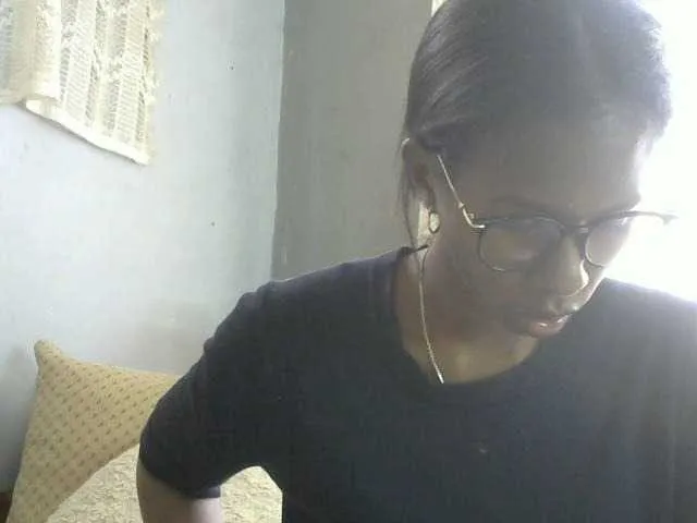 Live sex webcam photo for Katty-12 #277421225