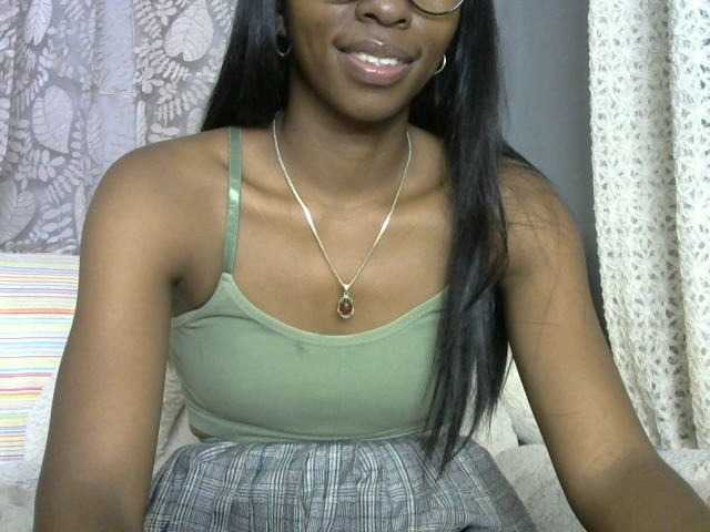 Live sex webcam photo for Katty-12 #277456412