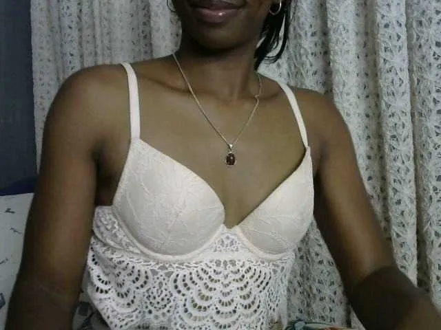 Live sex webcam photo for Katty-12 #277549595