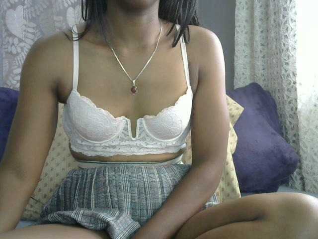 Live sex webcam photo for Katty-12 #277582171