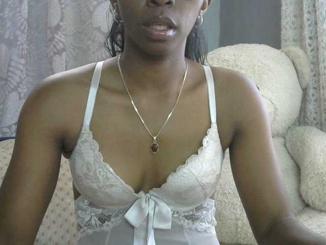 Live sex webcam photo for Katty-12 #277606480