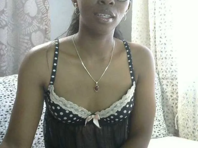 Live sex webcam photo for Katty-12 #277681761