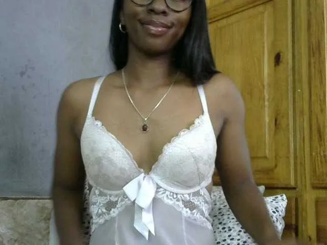 Live sex webcam photo for Katty-12 #277710341