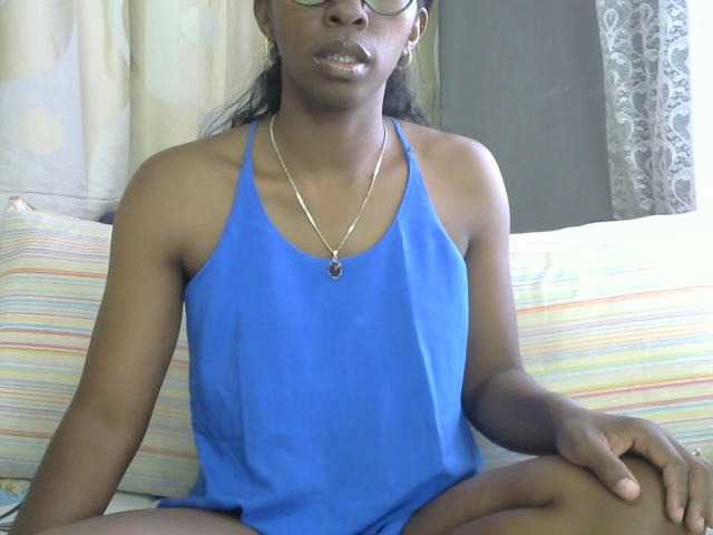 Live sex webcam photo for Katty-12 #277811407