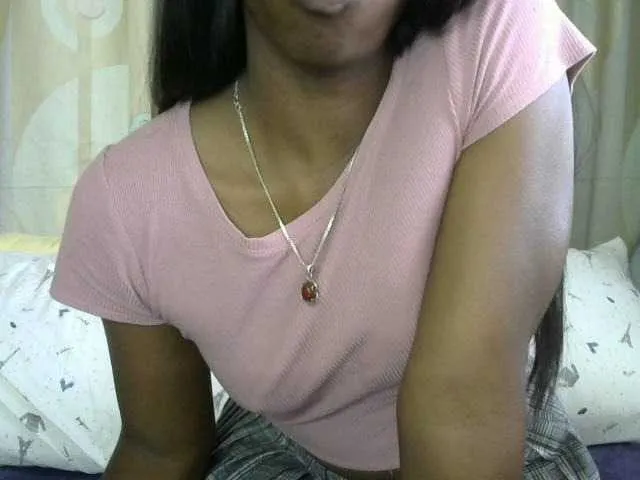 Live sex webcam photo for Katty-12 #277906359