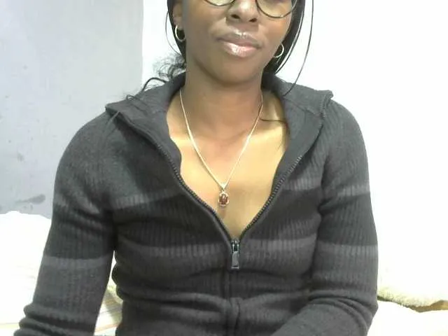 Live sex webcam photo for Katty-12 #278238165