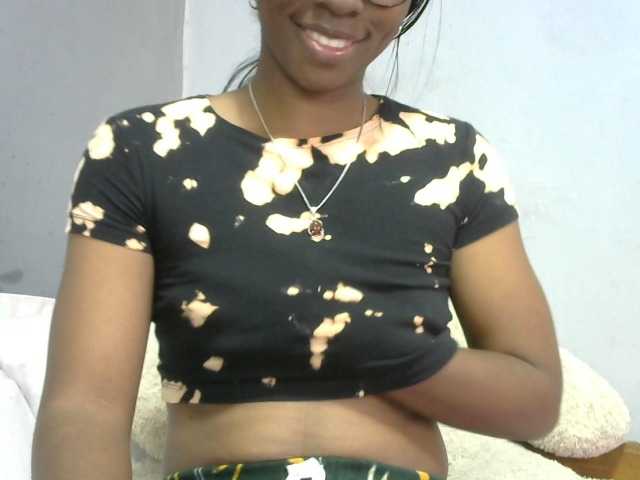 Live sex webcam photo for Katty-12 #278246283