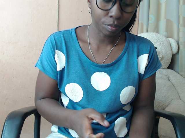 Live sex webcam photo for Katty-12 #290353504