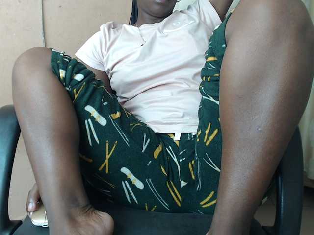 Live sex webcam photo for Katty-12 #290381055