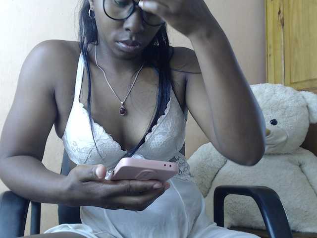 Live sex webcam photo for Katty-12 #290504733