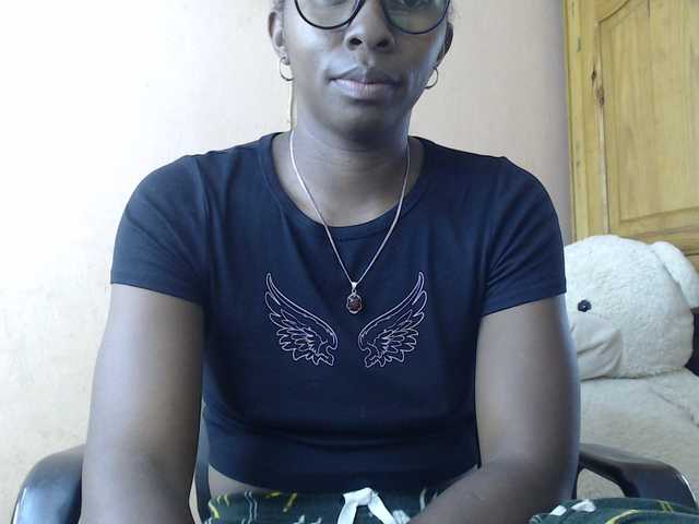 Live sex webcam photo for Katty-12 #290519925