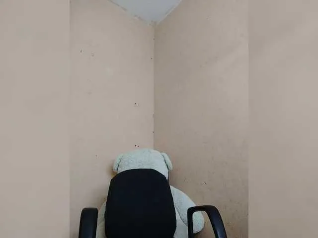 Live sex webcam photo for Katty-12 #290628599