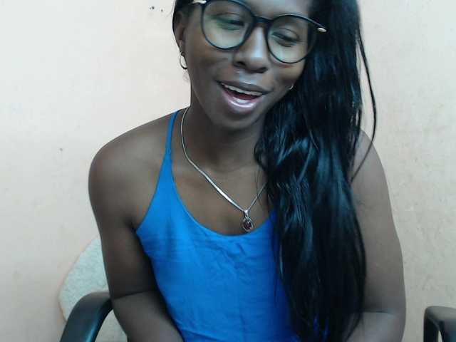 Live sex webcam photo for Katty-12 #290635428