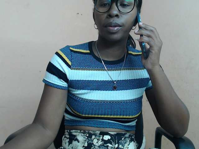 Live sex webcam photo for Katty-12 #290674564