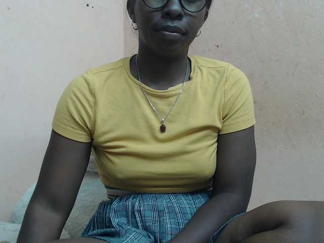 Live sex webcam photo for Katty-12 #290743647