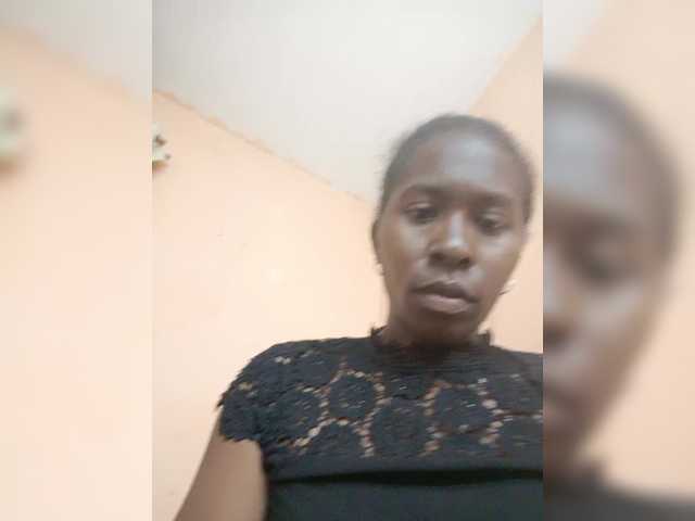 Live sex webcam photo for Katty-12 #290827339