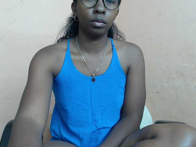 Live sex webcam photo for Katty-12 #290838242