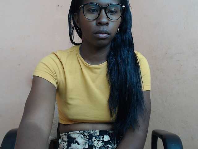 Live sex webcam photo for Katty-12 #290949131