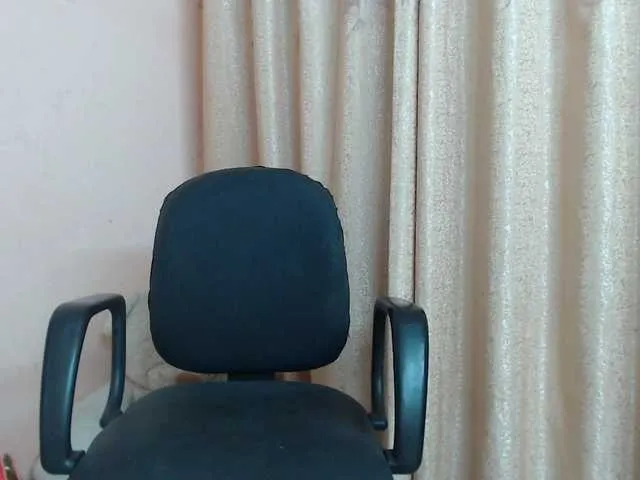 Live sex webcam photo for Katty-12 #291068085