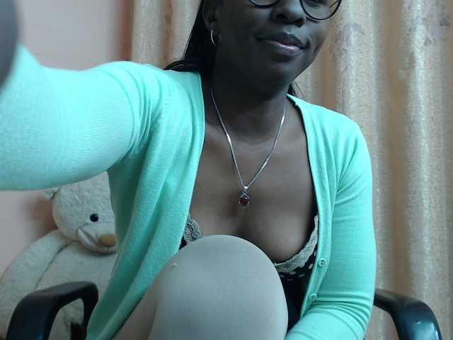 Live sex webcam photo for Katty-12 #291260036