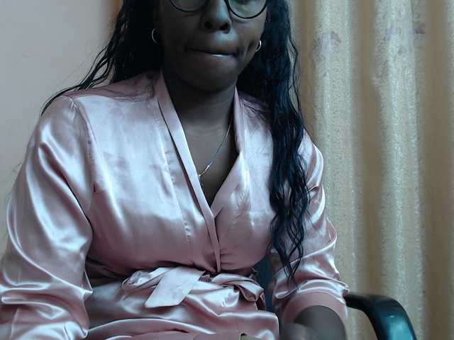 Live sex webcam photo for Katty-12 #291297858